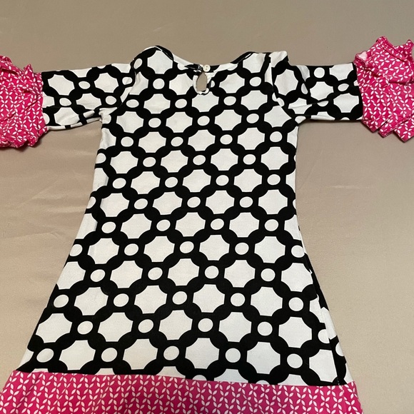 Dress - Picture 2 of 4